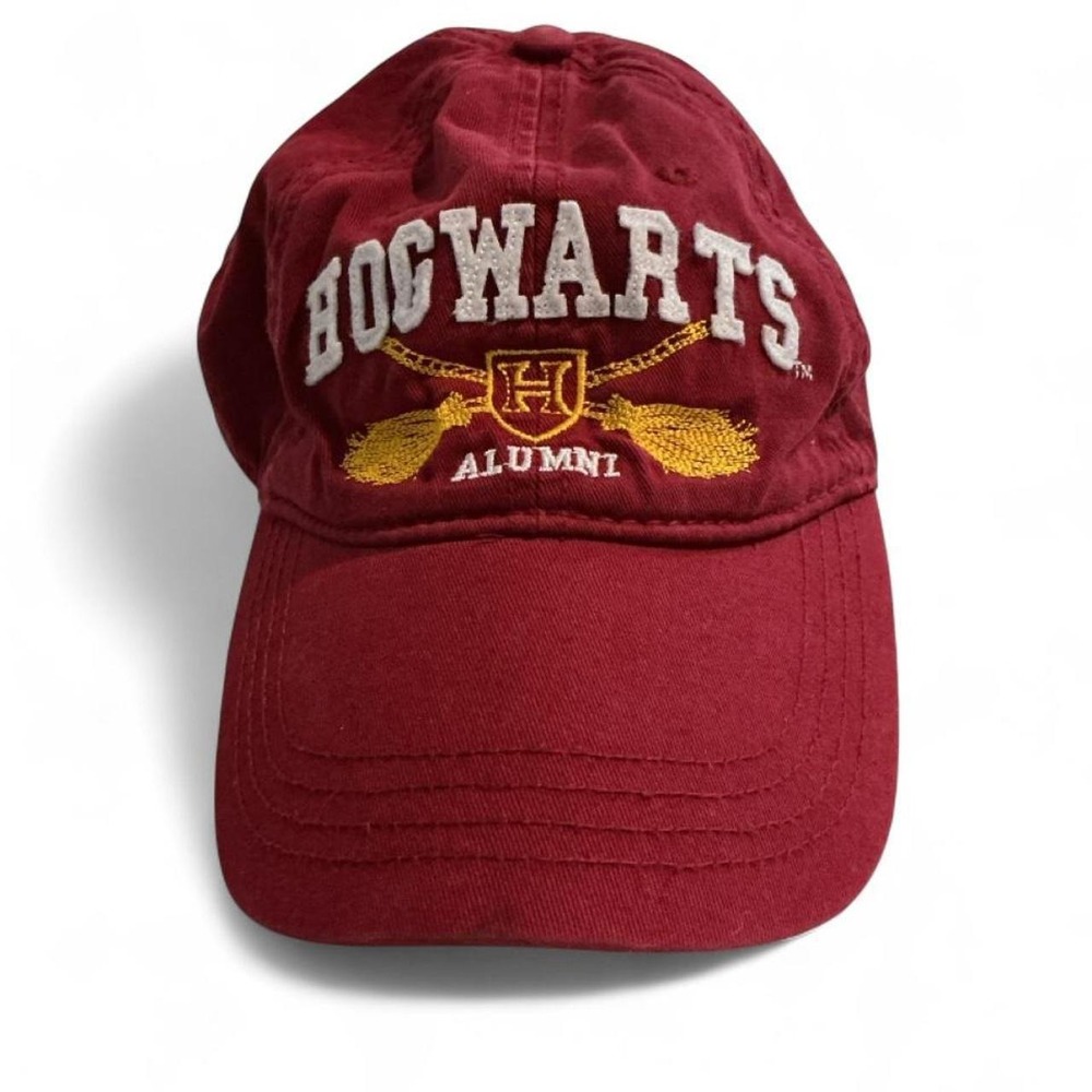 Harry Potter Hogwarts Alumni Cap Unisex OSFM Burgundy Good Embroidered Hat